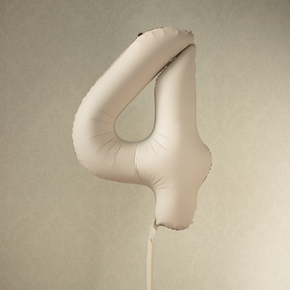 Balon foliowy Cyfra '4', 86cm, jasny beż1.webp