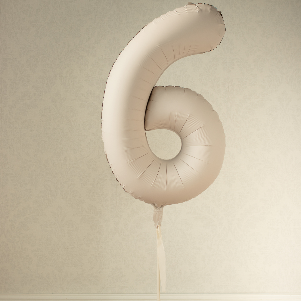 Balon foliowy Cyfra '6', 86cm, jasny beż1.webp