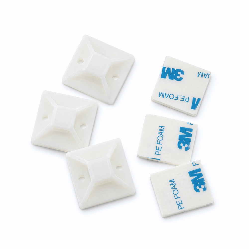 Uchwyty montażowe do dekoracji samoprzylepne białe, 30x30mm